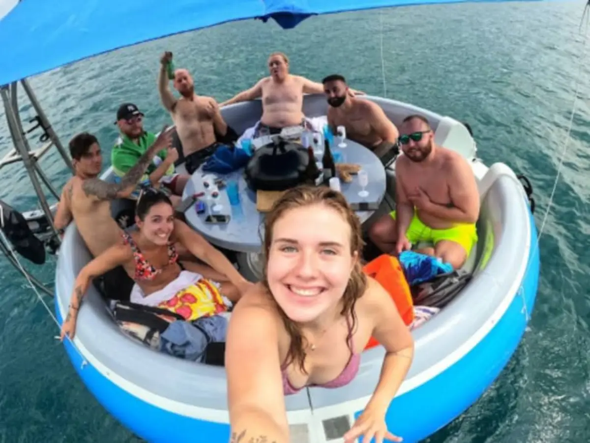 Balade & apéro BBQ en bateau privatisé au lac du Bourget (73)