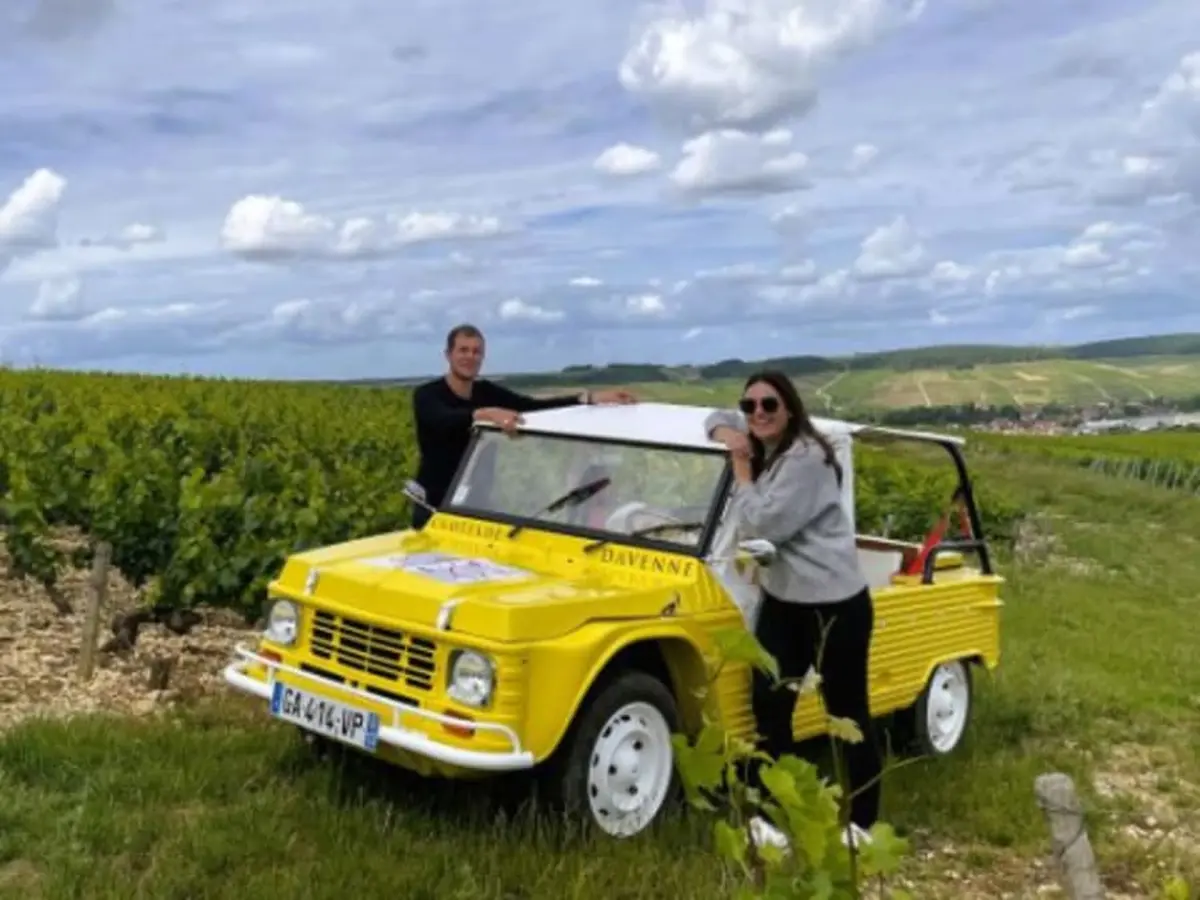 Balade Grands Crus en e-Mehari et dégustation de Chablis (89)