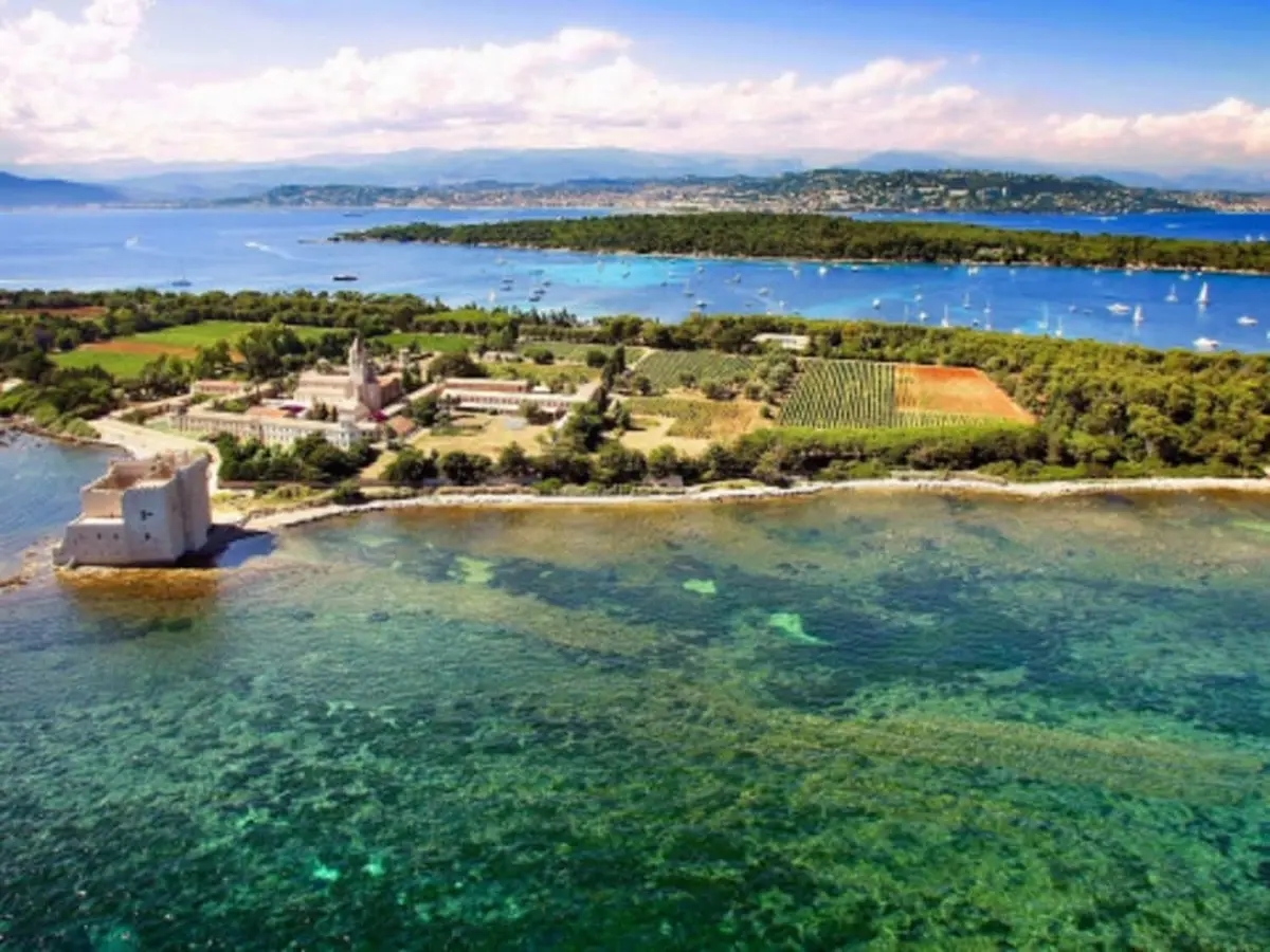 Balade Iles de L&eacute;rins en semi-rigide depuis Saint-Rapha&euml;l