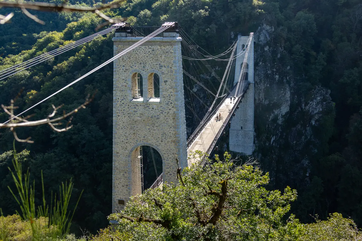 Balade secrète en Corrèze - Balade de Firmin au Viaduc des Rochers Noirs