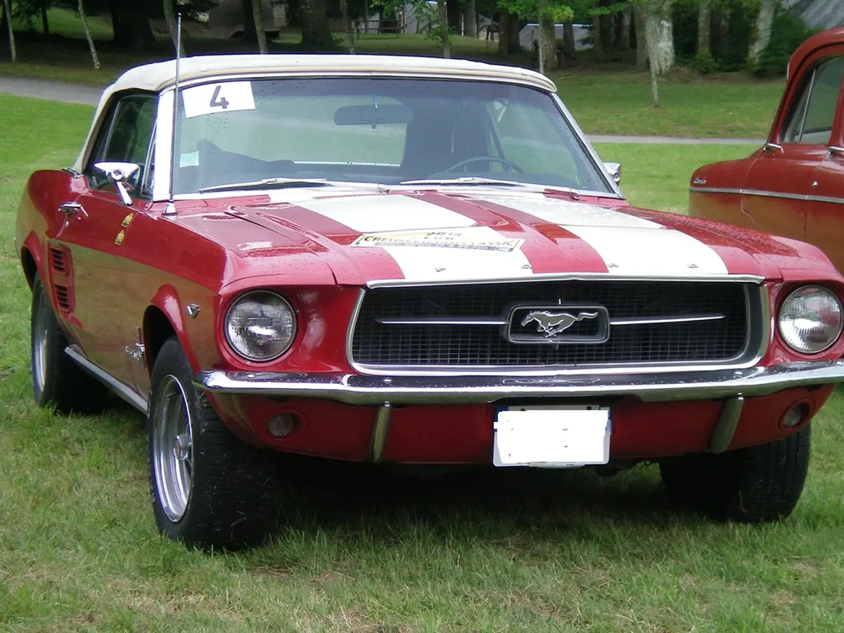 Balade Vassivière en véhicules anciens