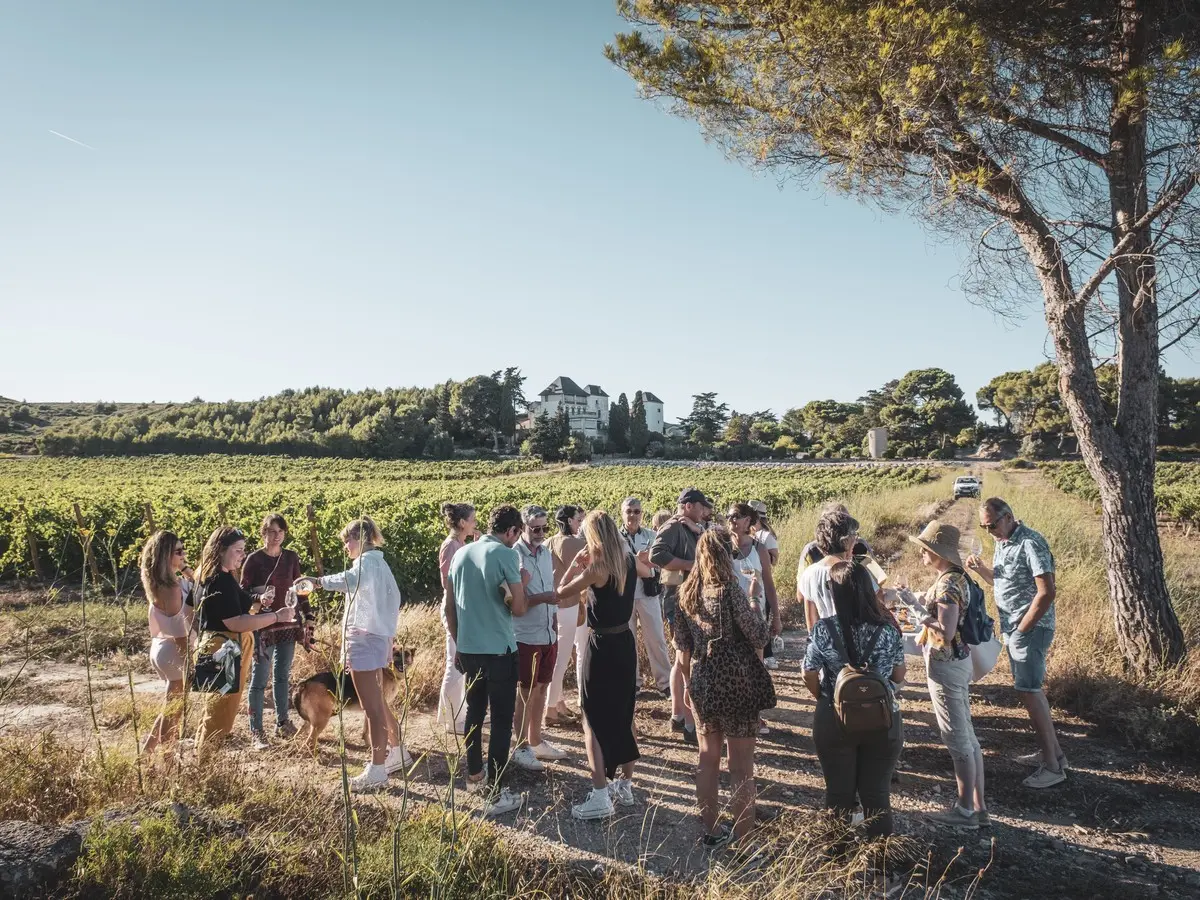 Balade Vigneronne Au Château La Négly