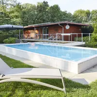 Le Sauna des Thermes Balinea et sa piscine extérieure DR