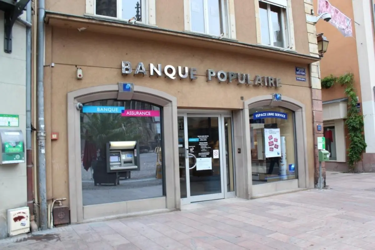 Banque Populaire - Place de la réunion à Mulhouse