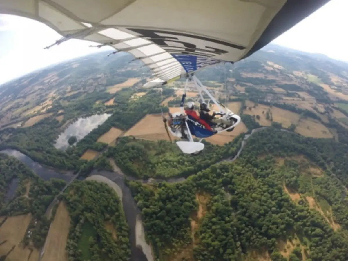 Baptême de l'air en ULM pendulaire à Maringues (63)