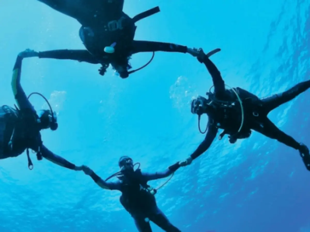 Baptême de plongée au lever du soleil à Saint-Raphaël (83)