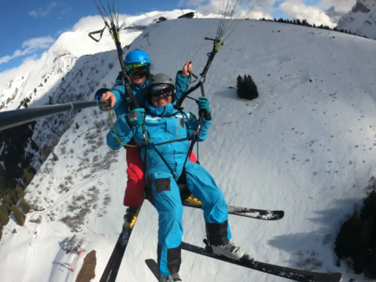 Baptême en parapente en hiver à La Clusaz (74)