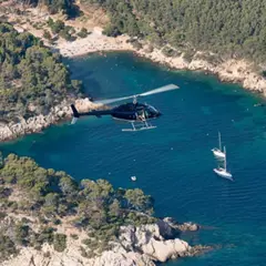 Baptême hélicoptère sur la côte Varoise (83)