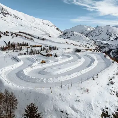 Offrez-vous un baptême de pilotage sur glace ❄️