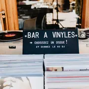 Bar à vinyles avec la Tricastine !