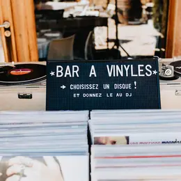 Bar à vinyles avec la Tricastine !
