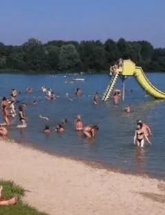 Base nautique et plage des Mouettes