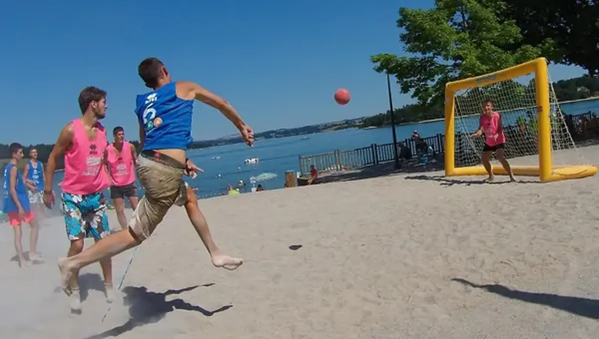 BEACH LEVEZOU TOUR Granouillac Sandball