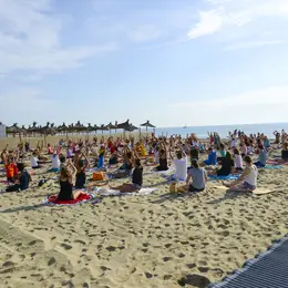 Beach Yoga, Plage Du Roussillon