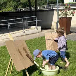 Bébé Au Musée