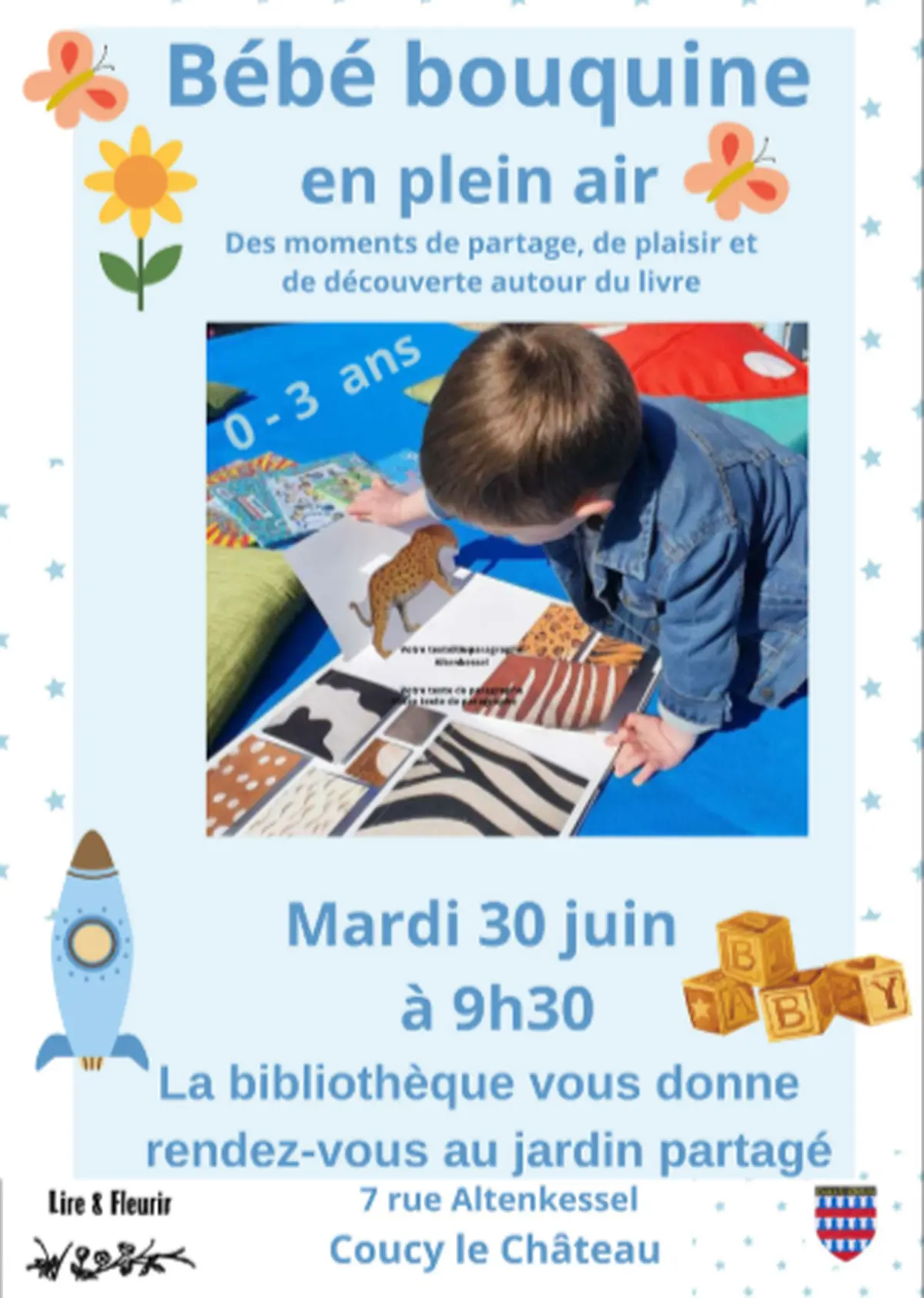 Bébé bouquine en plein air à Coucy