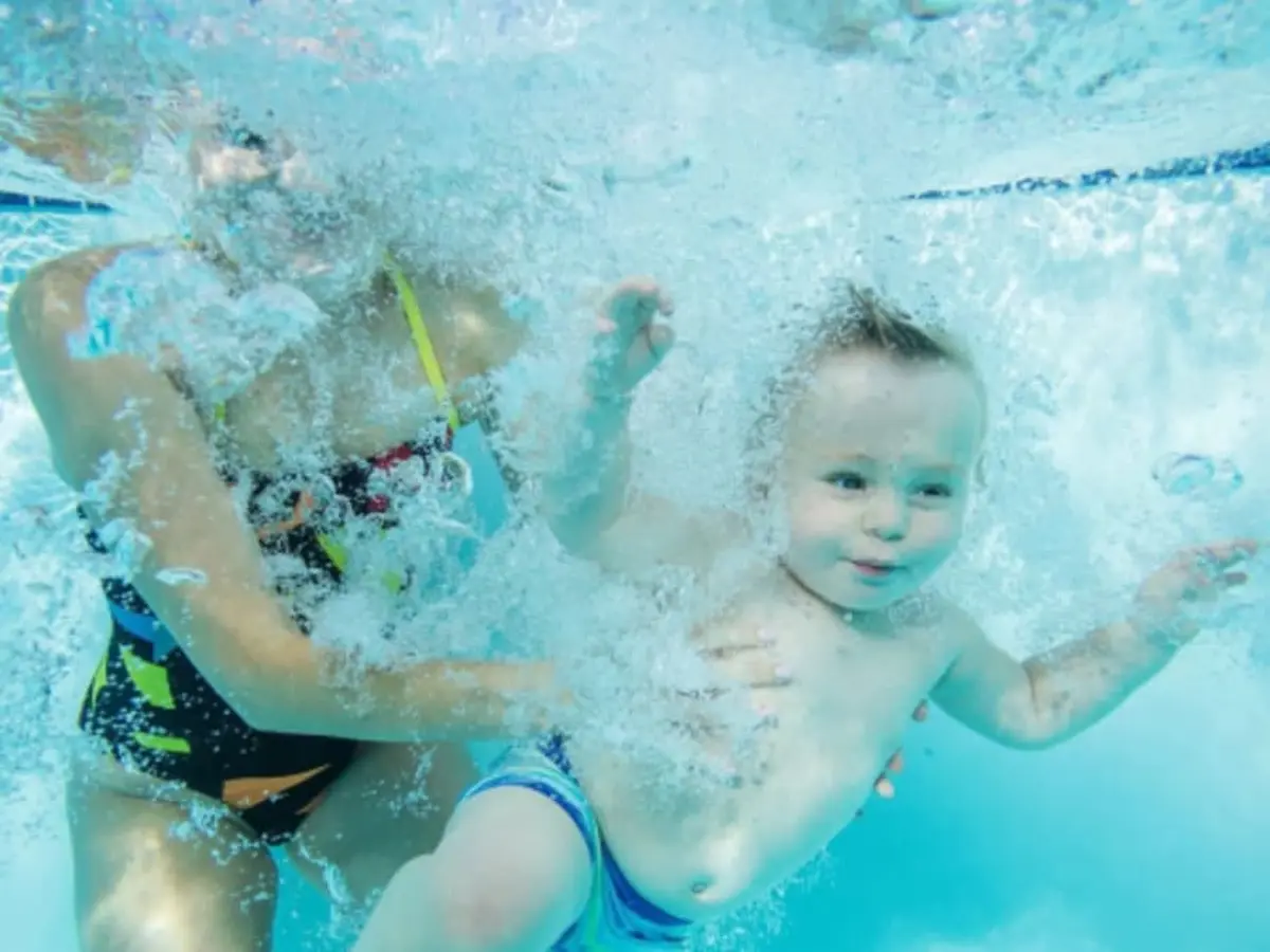 Bébé nageur à la piscine de Vanves-IK (92)