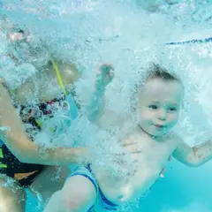 Bébé nageur à la piscine de Vanves-IK (92)
