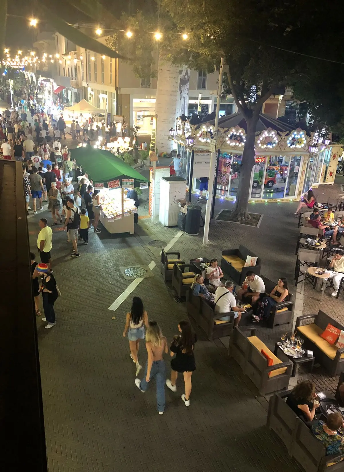 Bellaria profite d'une ambiance agréable le soir