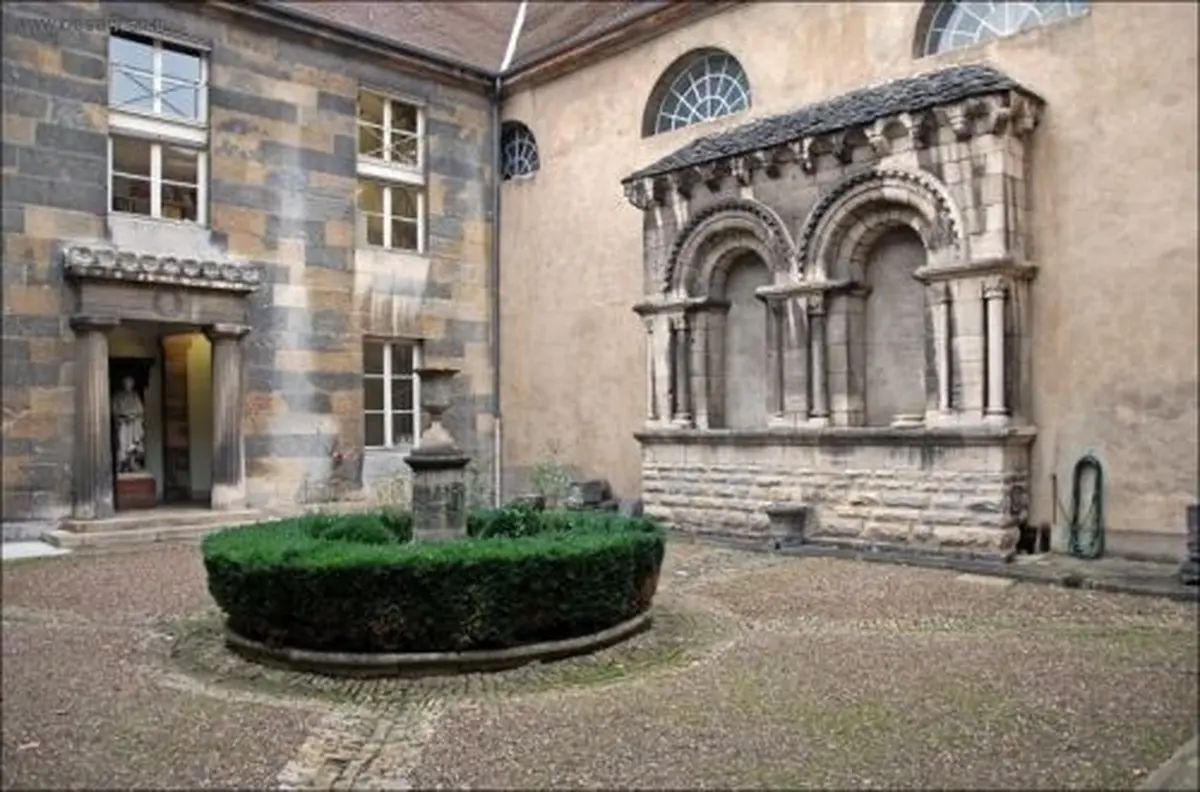Bibliothèque d’étude et de conservation