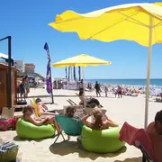 Bibliothèque vue sur la mer