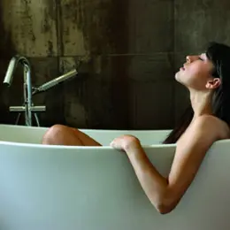 Bien-être : je me relaxe dans mon bain