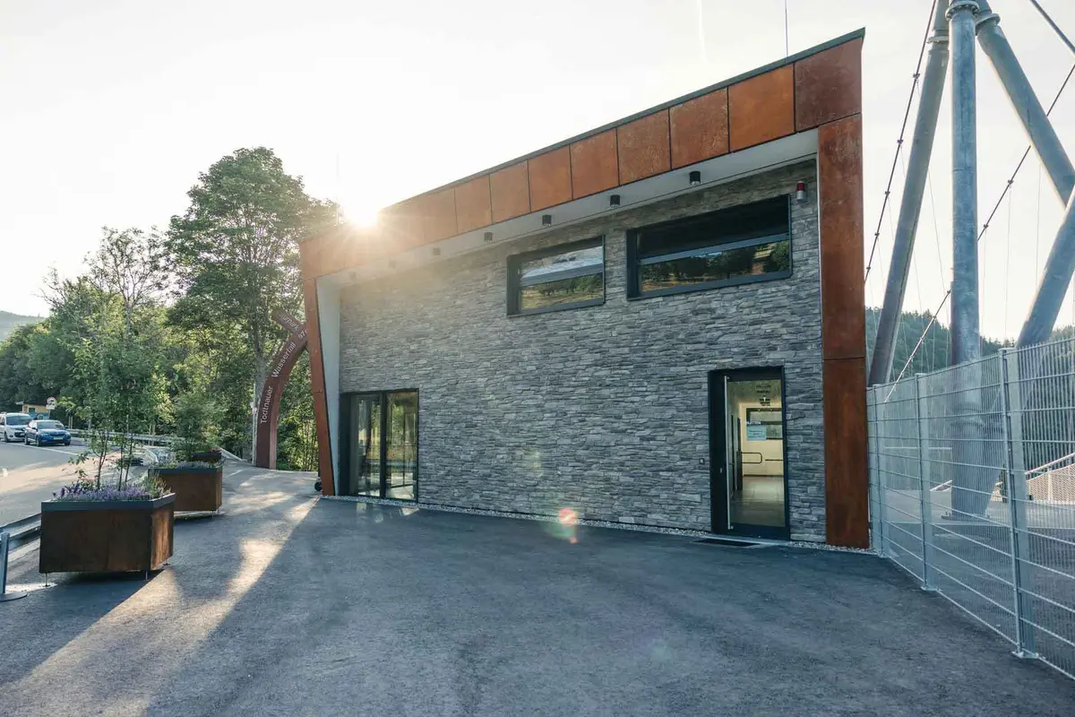 BLACKFORESTLINE – Le pont suspendu dans la Forêt-Noire