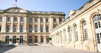 Bordeaux : Palais Rohan Visite en fran&ccedil;ais