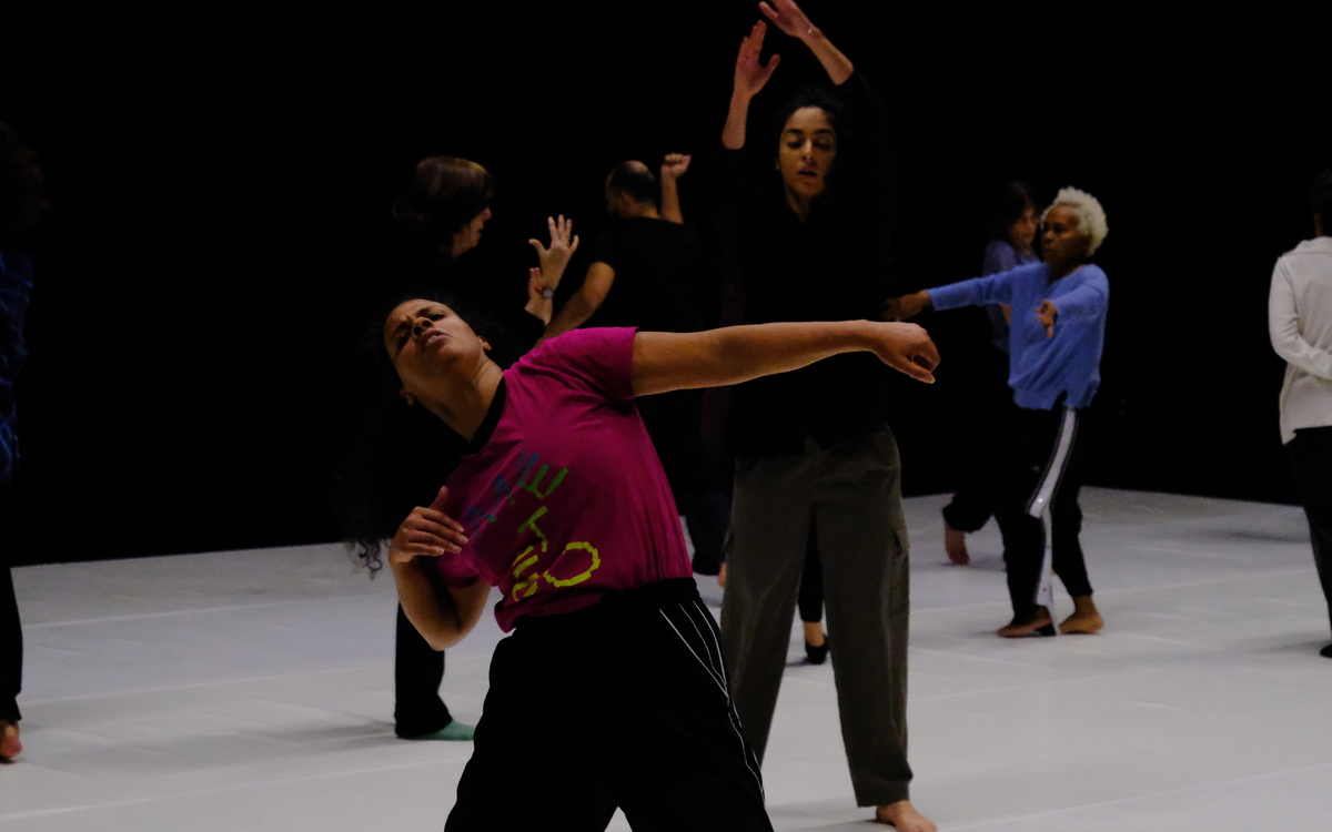 Border Dance - Taoufiq Izeddiou
