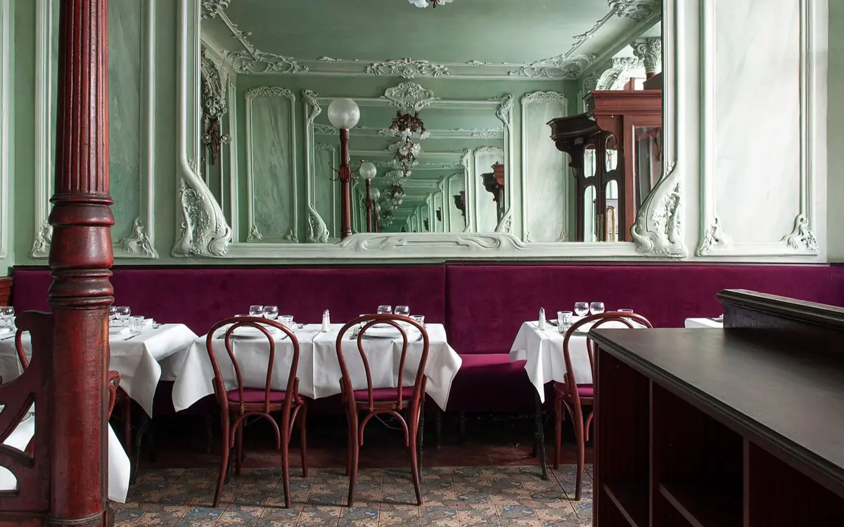 Bouillon Julien &agrave; Paris (10e) : d&eacute;cor Art Nouveau