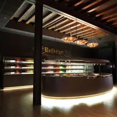 Boutique et Cave Wolfberger à Eguisheim
