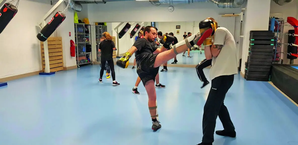 Boxez comme jamais au FCM Boxe Française
