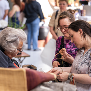 Braderie Humanitaire : Sauver les enfants des rues