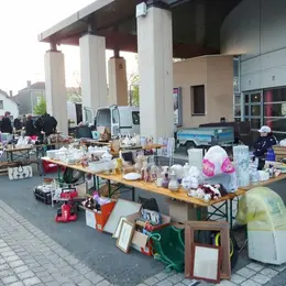Brocante du Champ de Foire à Saint André de Cubzac