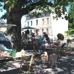 Brocante et vide grenier