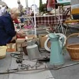 Brocante et vide-grenier
