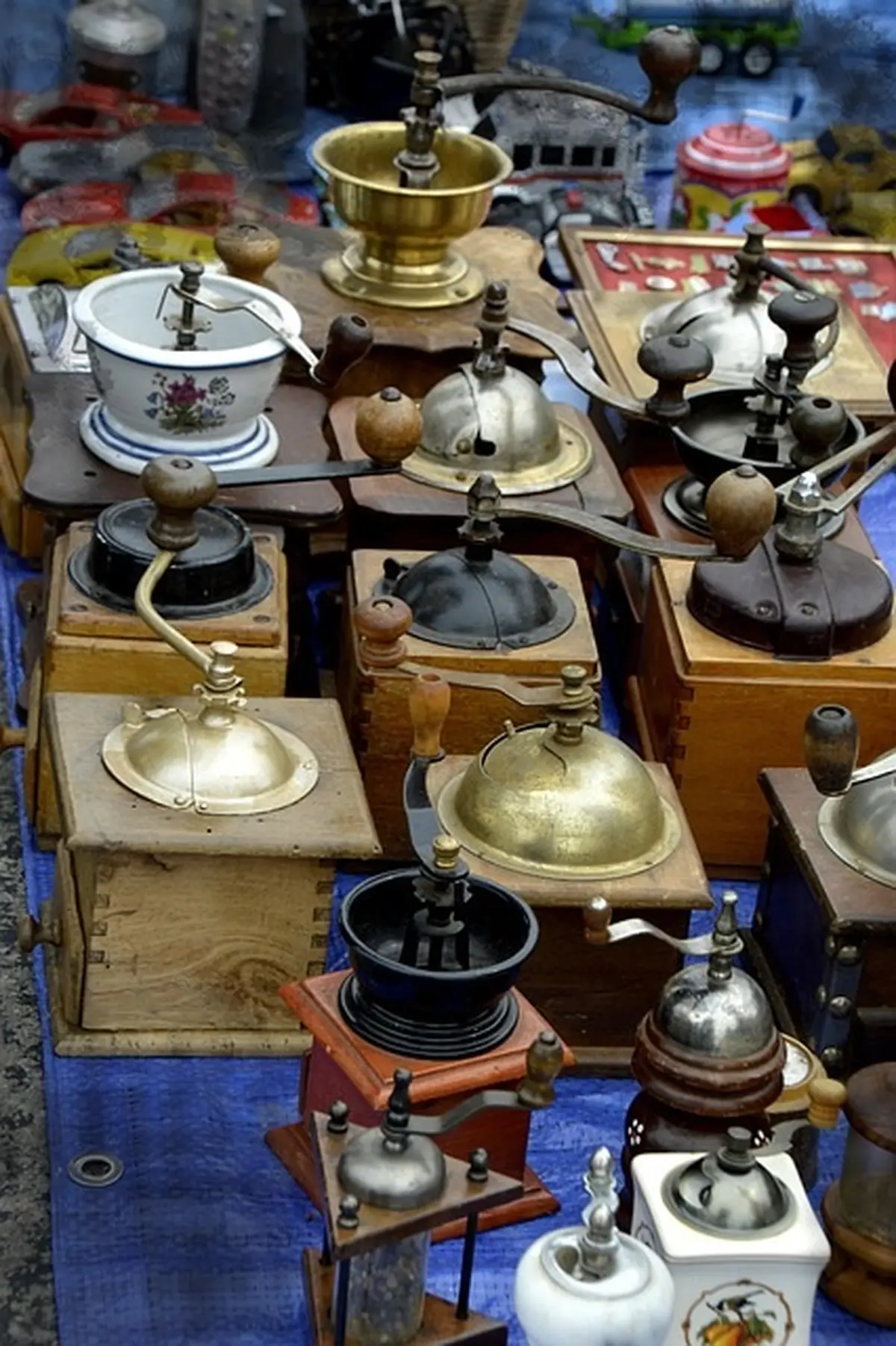 Brocante mensuelle (Halle Brassens)