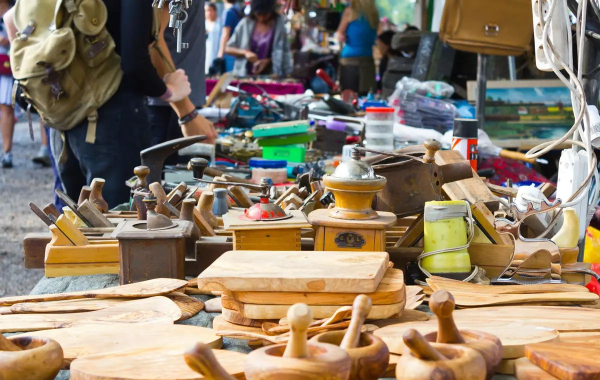 Brocantes et vide-greniers en Moselle : tous les rendez-vous des 15 et 16 août 2026