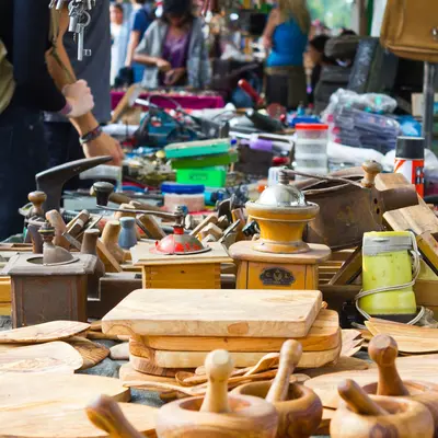 Brocantes et vide-greniers en Moselle : tous les rendez-vous des 15 et 16 août 2026