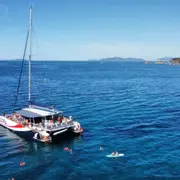 Brunch en mer en catamaran au départ de Hyères (83)