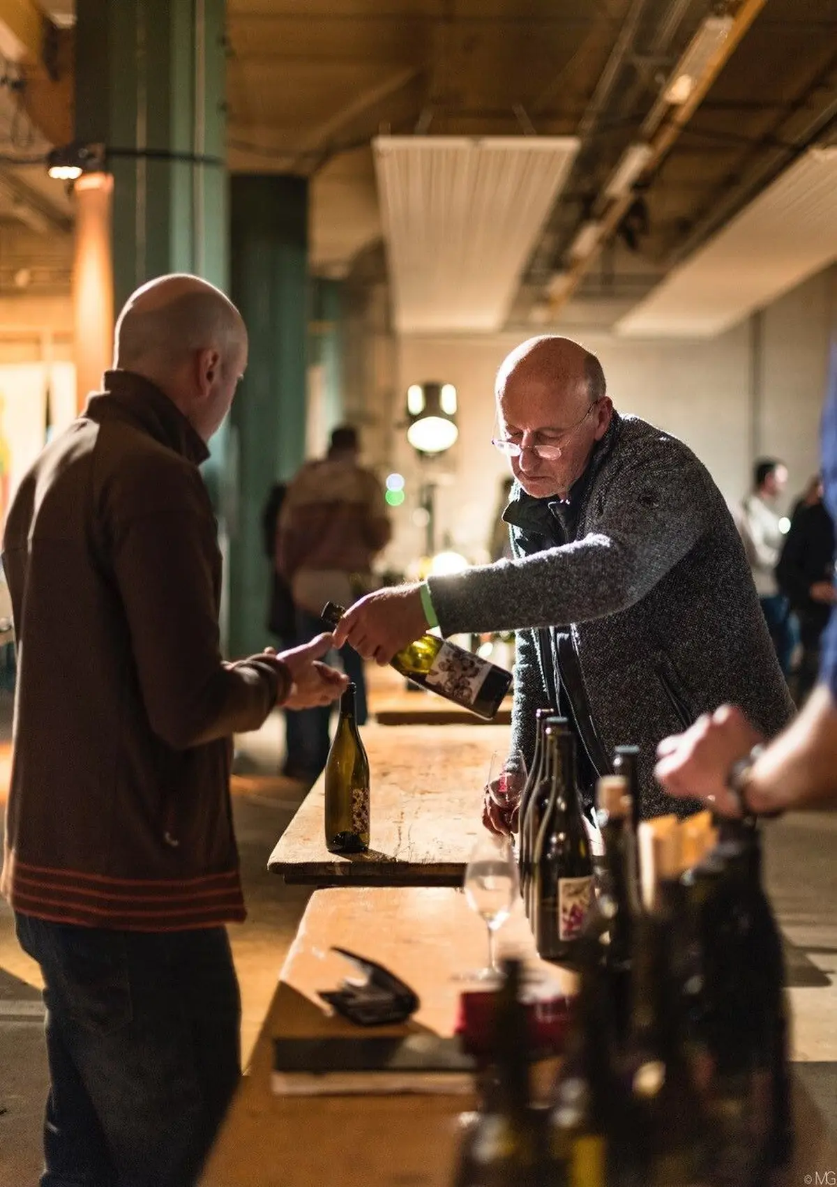 Le salon Brut(es) à Mulhouse réunit passionnés du vin nature et amateurs de bonnes bouteilles