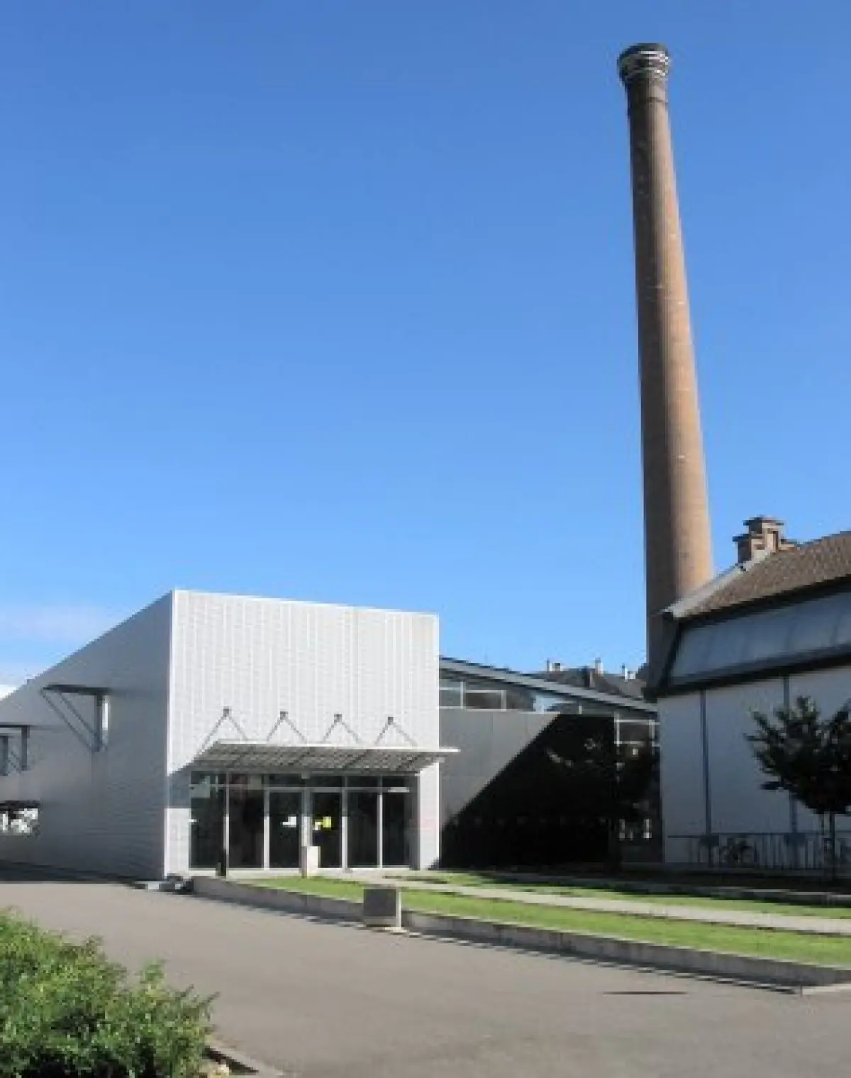 L'entrée de la Bibliothèque Universitaire de Colmar