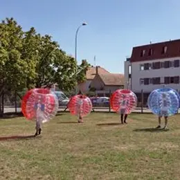 Bubble foot : un loisir gonflé !