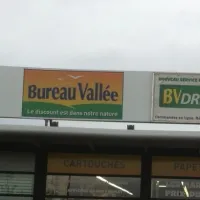 Bureau Vallée &copy; JDS