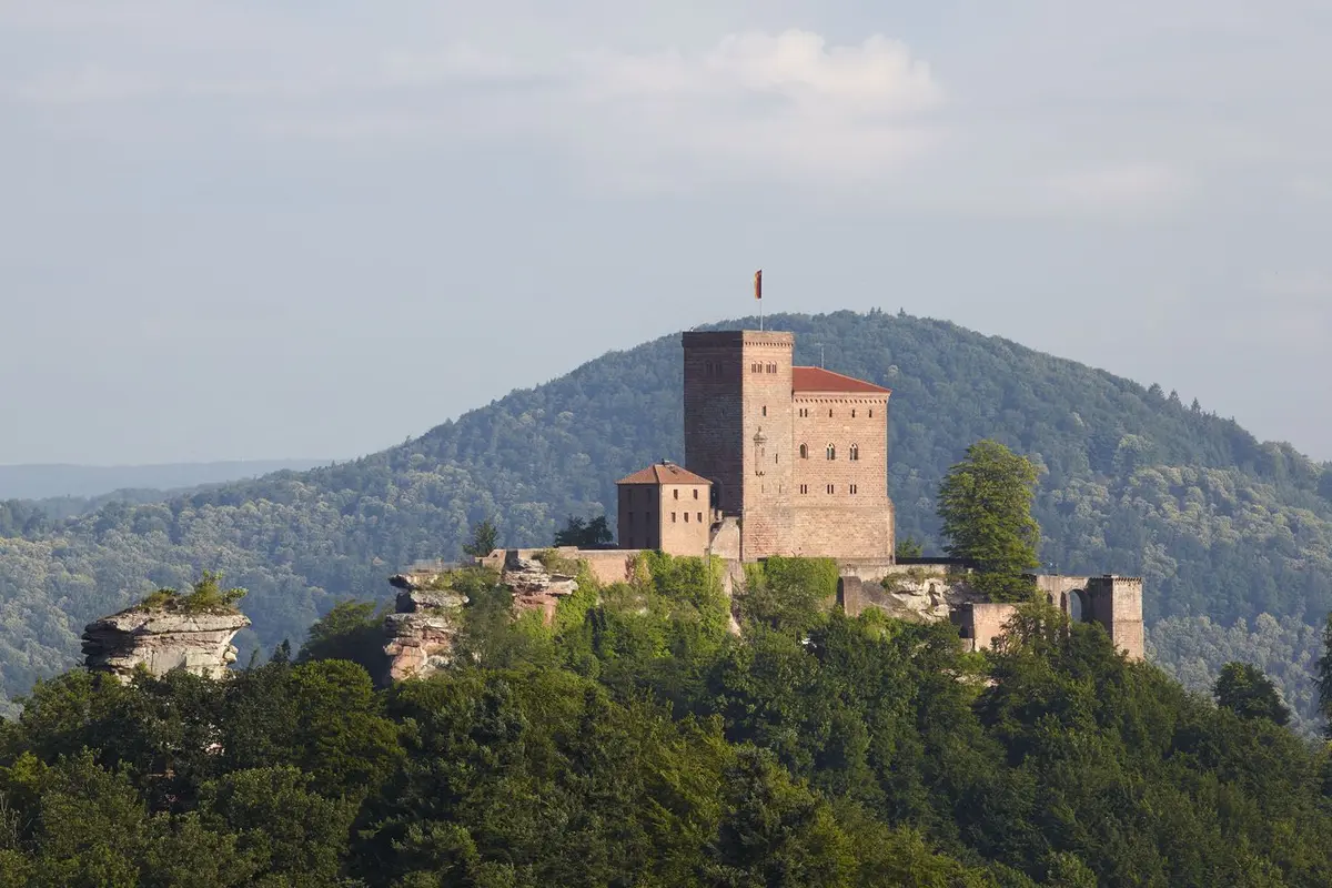 Le Burg Trifels, château en Allemagne