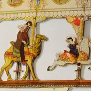 C'est la fête au village… une nouvelle vitrine focus au Musée du Jouet