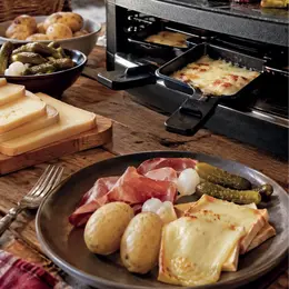 C'est parti pour la saison de la raclette avec la Meuh'le de la Ferme Adam