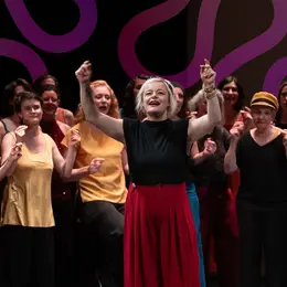 Chanter la pop en chœur : son, groove et présence