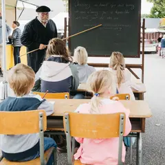 Animation au marché: rentrée des classes