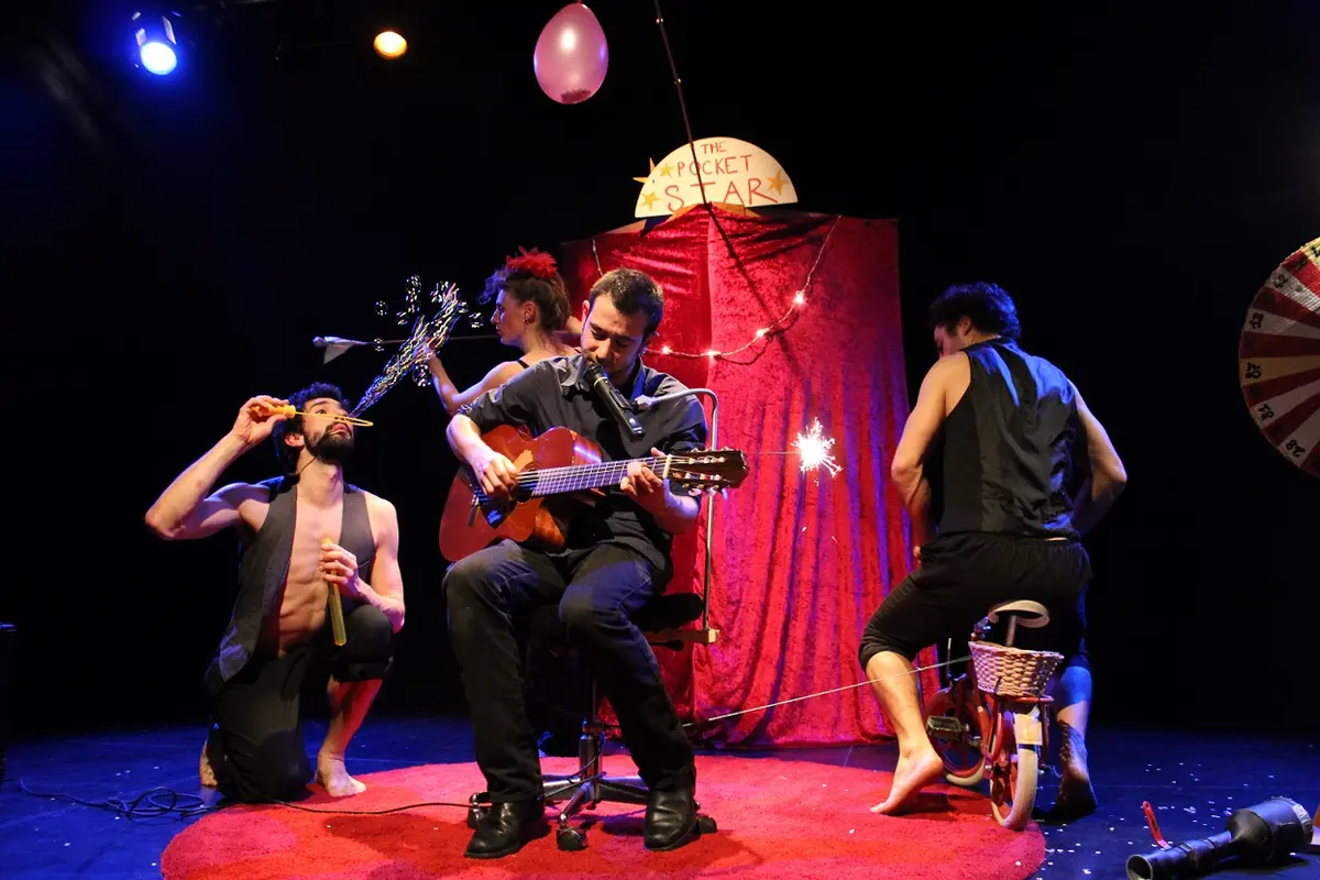 Cabaret de poche - Cirque frénétique tout terrain